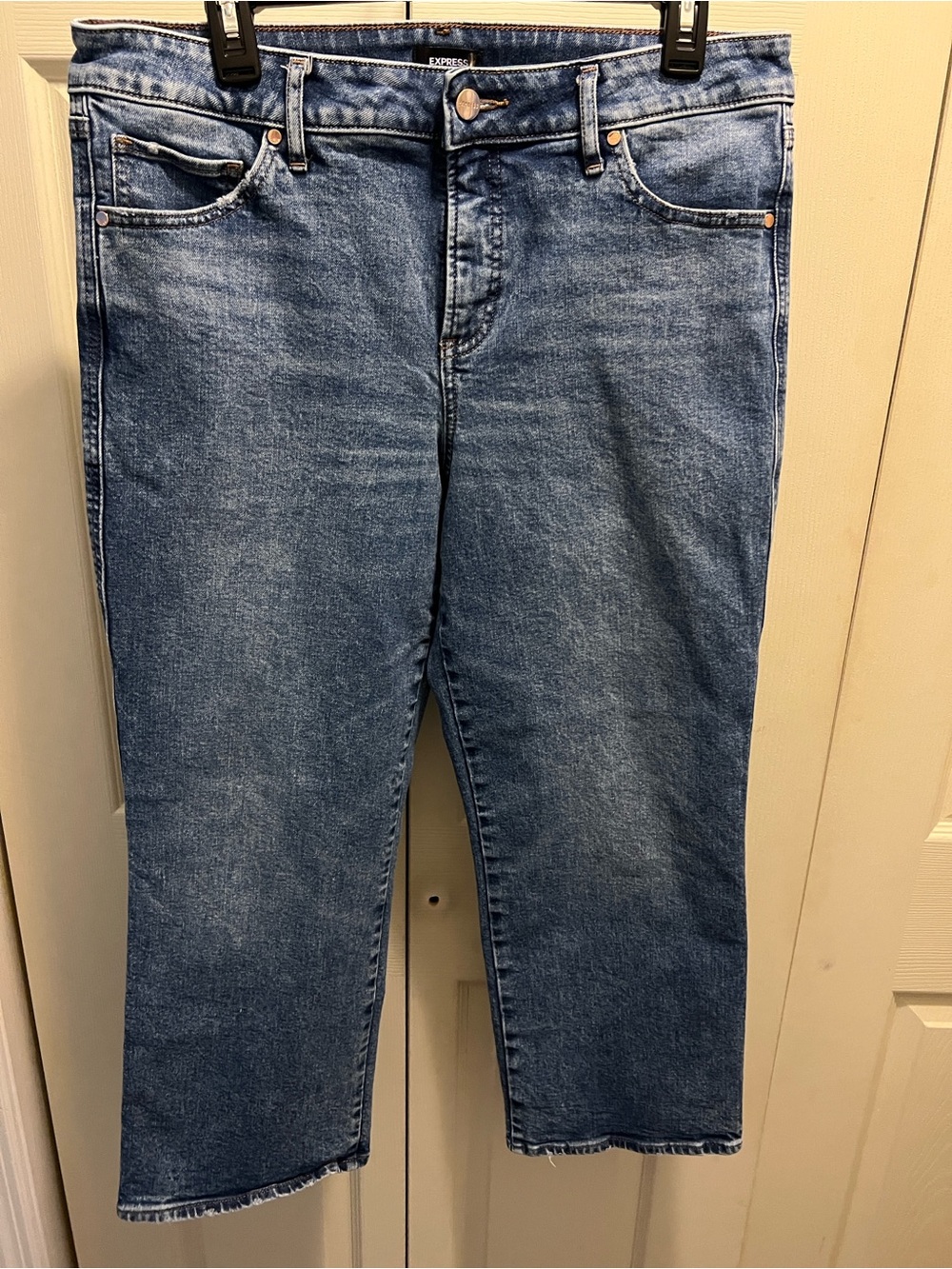 Express Women's Medium Blue Cropped Jeans